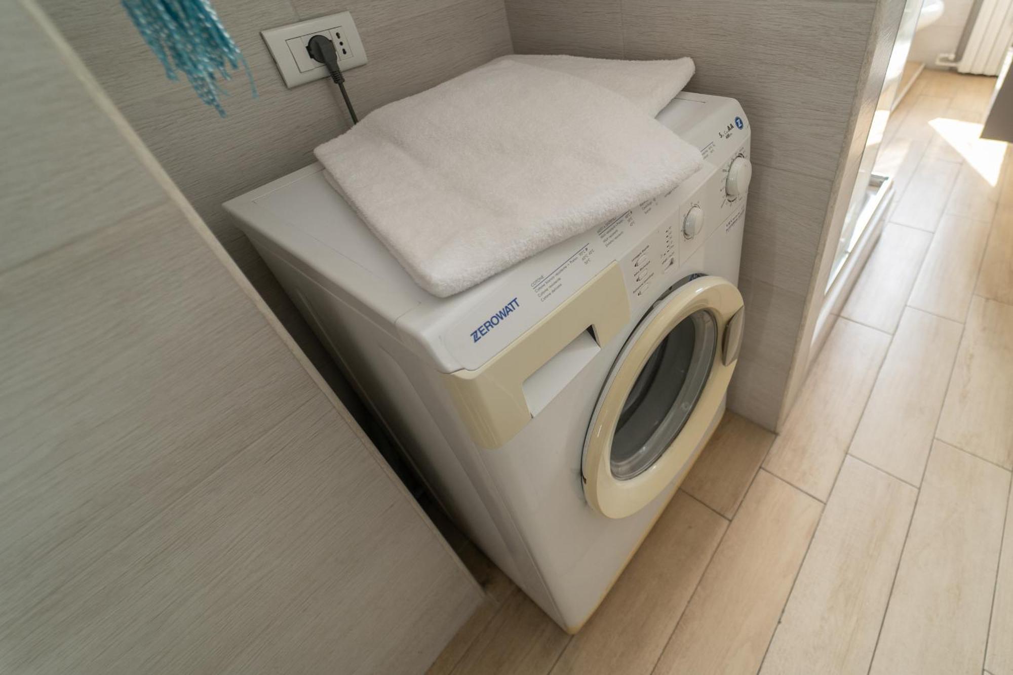 B&B Nelly ミラノ エクステリア 写真